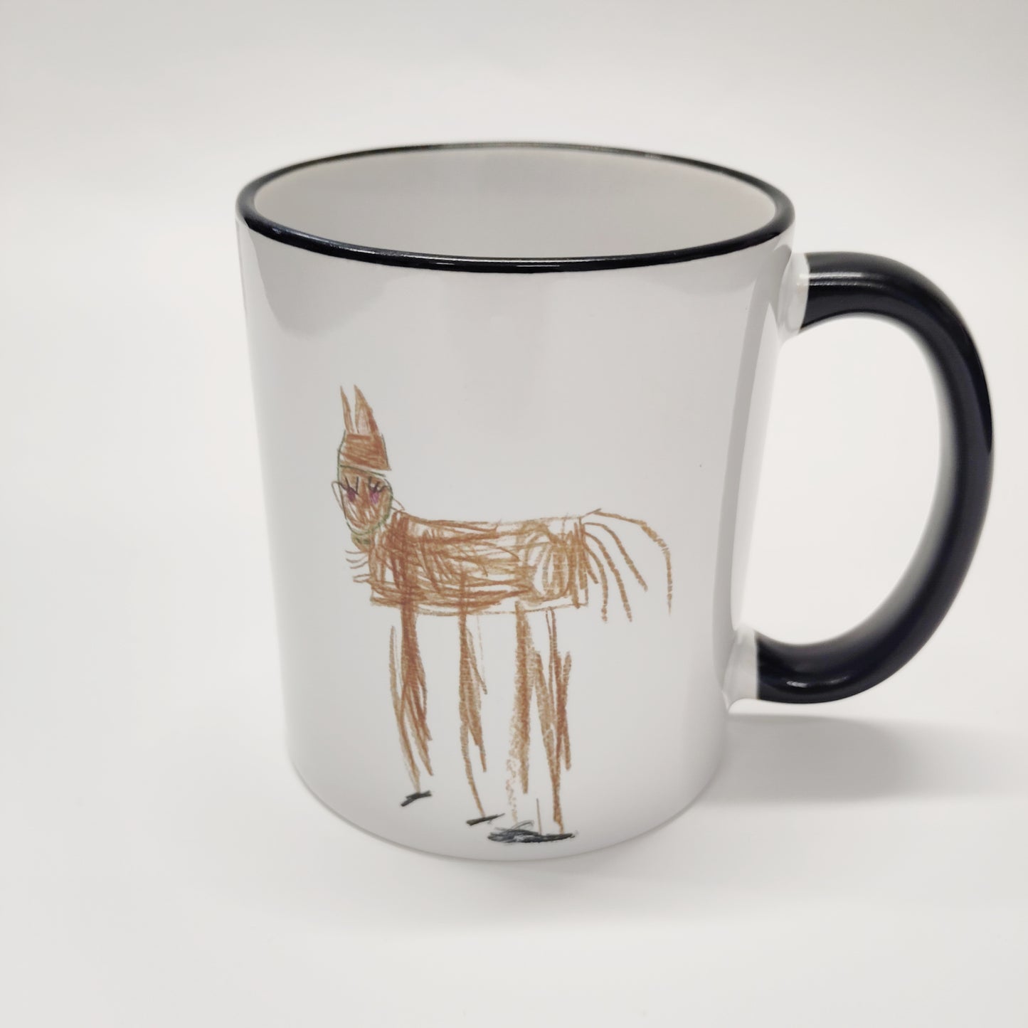 Tasse mit Kinderzeichnung