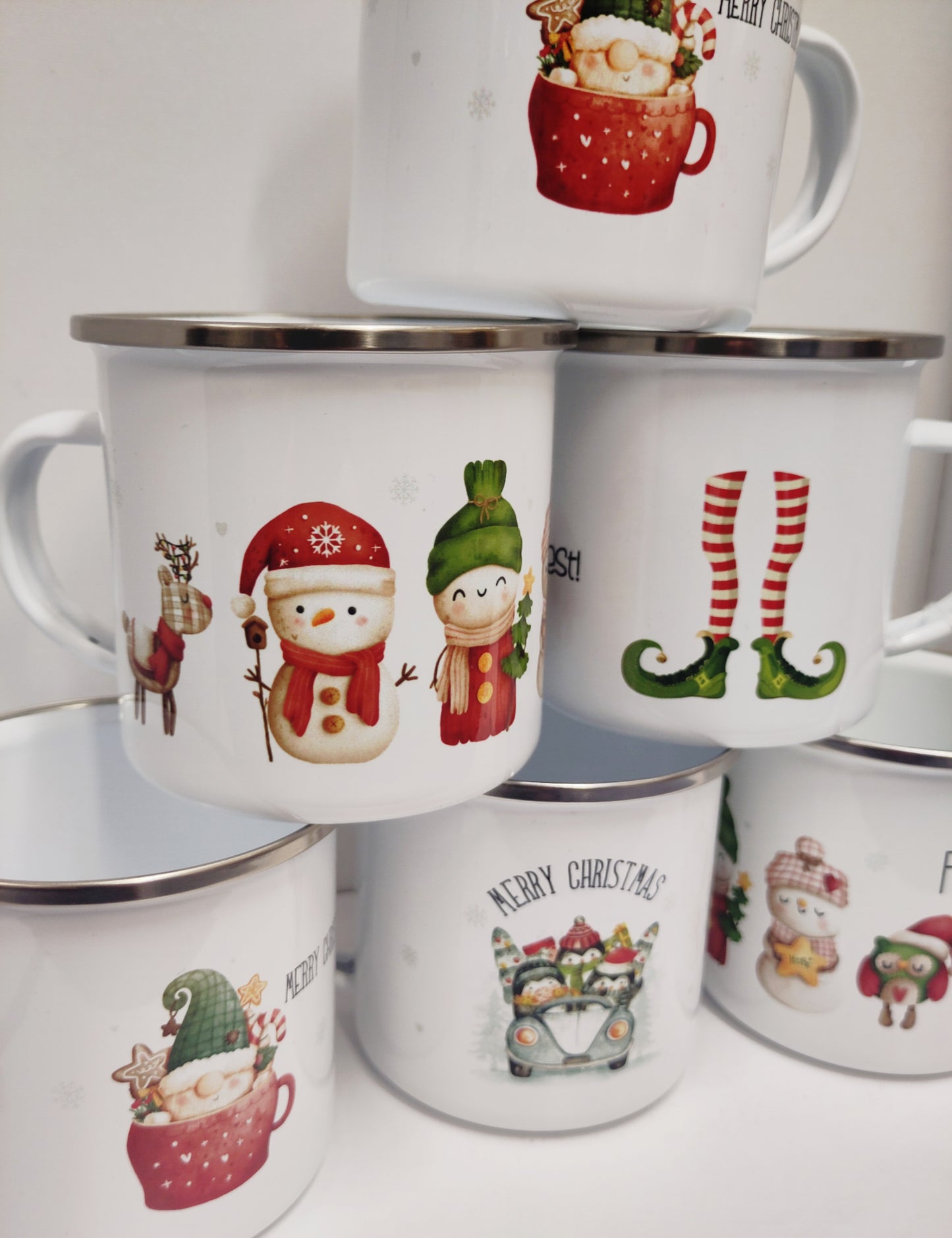 Emailletasse Weihnachten Überraschungsmotiv