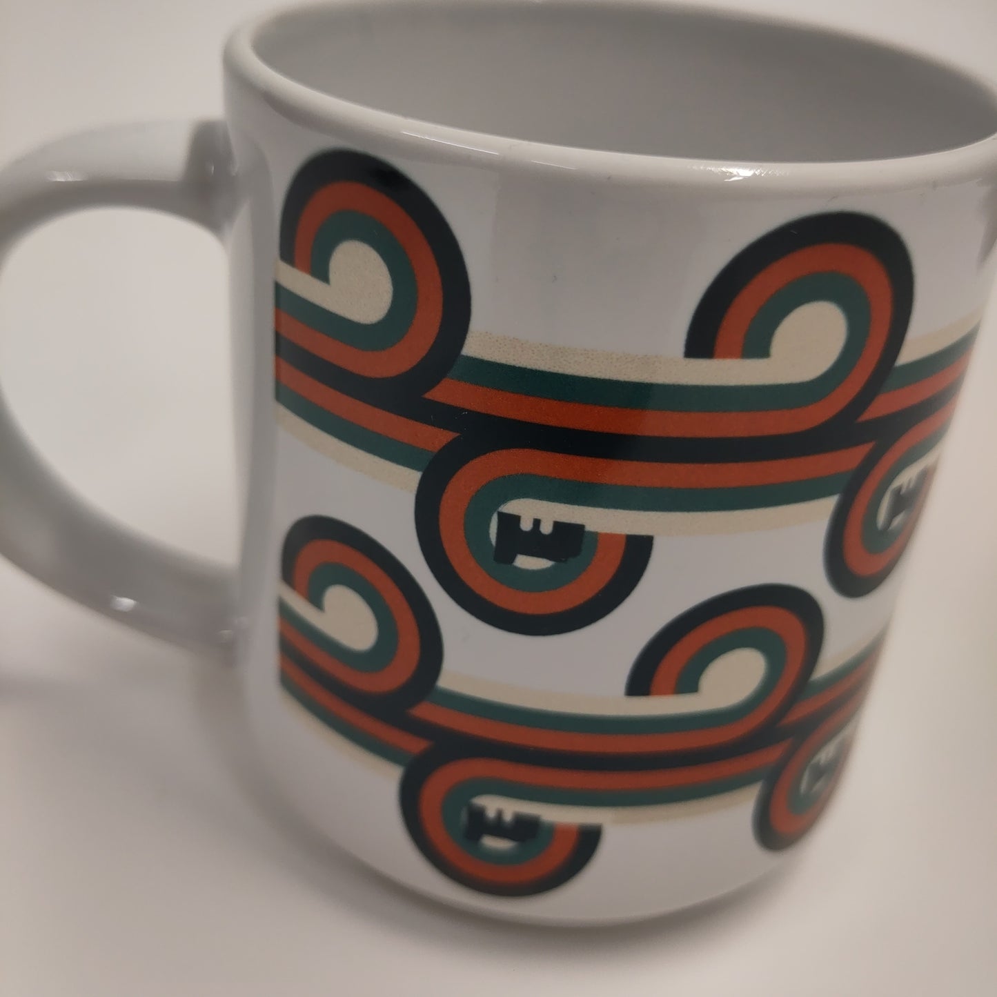 Überraschungs-B-Ware Tasse Trier-Retro